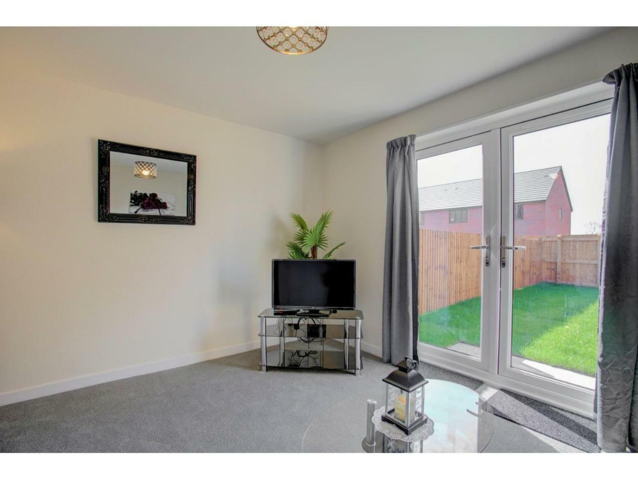 Newly Built, Splendid House For 5 In Manchester! Ngoại thất bức ảnh