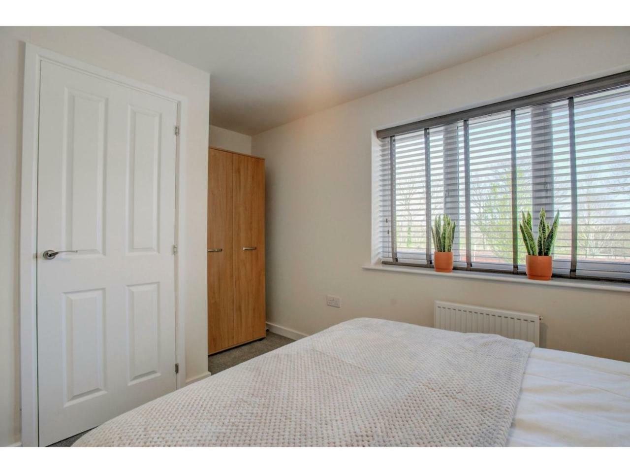 Newly Built, Splendid House For 5 In Manchester! Ngoại thất bức ảnh