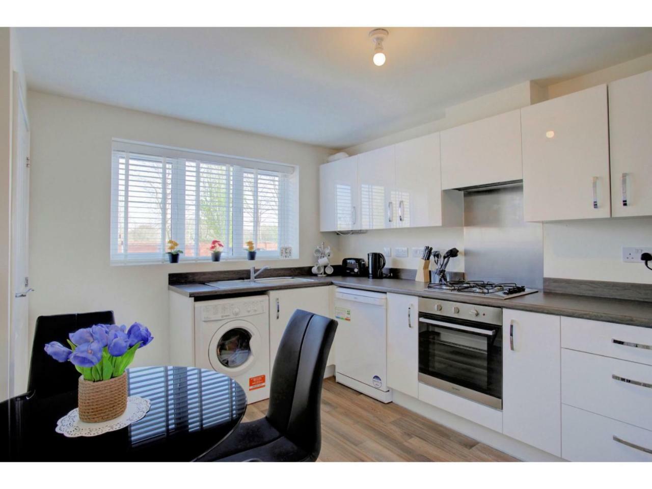 Newly Built, Splendid House For 5 In Manchester! Ngoại thất bức ảnh